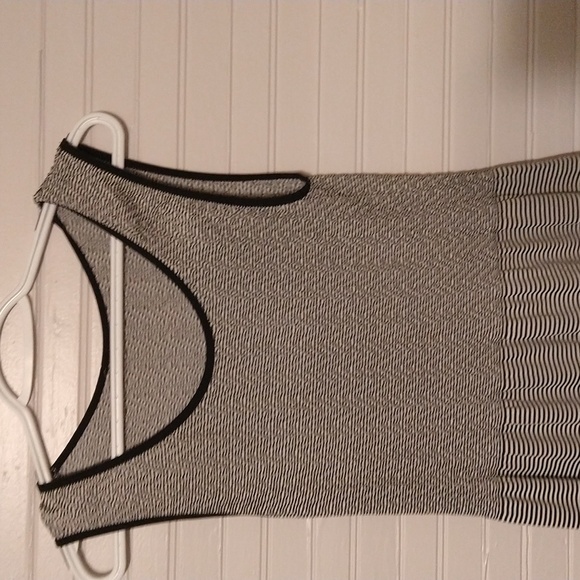 Basic Striped soft maxi dress - Picture 2 of 2